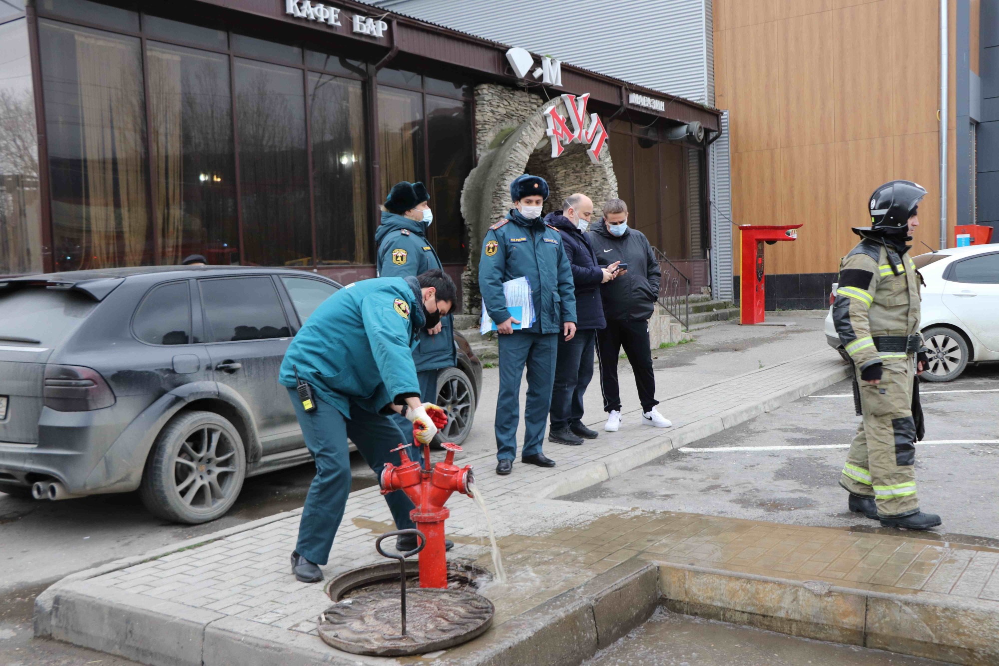 В торговом центре «Этажи» г. Махачкалы прошли пожарно-тактические учения |  23.12.2021 | Новости Махачкалы - БезФормата