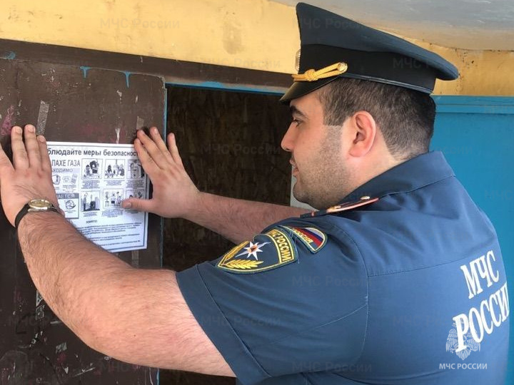 В частном жилом секторе Кизилюрта прошли совместные рейдовые мероприятия